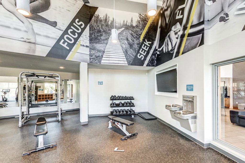 6tenEAST Fitness Center - Weights VR